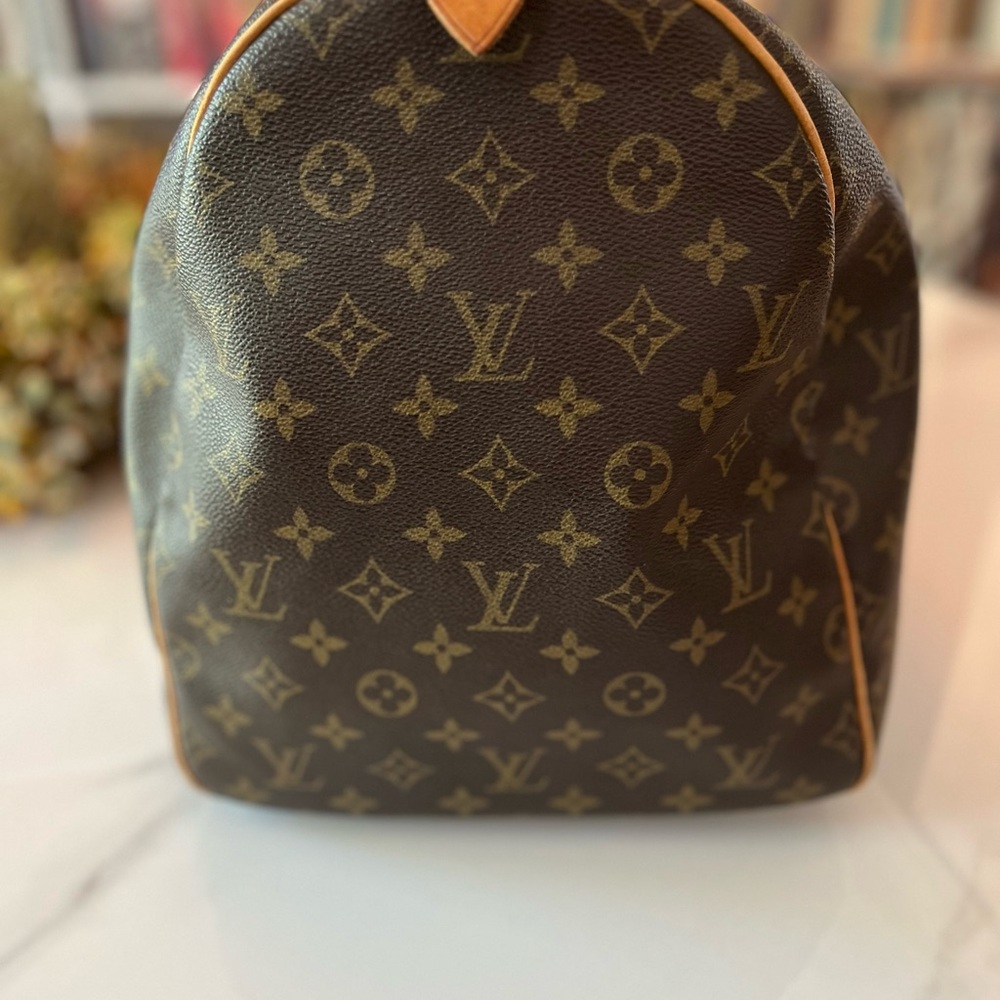 ✈️ Louis Vuitton Keepall 55 Monogram Canvas — Classic Travel Icon - Picture 3 of 16